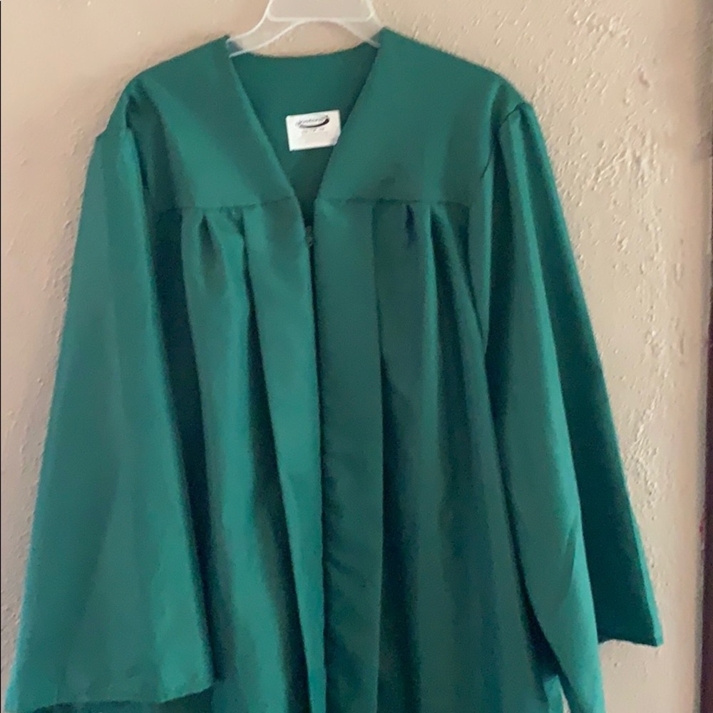 Jostens Green Graduation Gown. Size 5”10 to 6”0